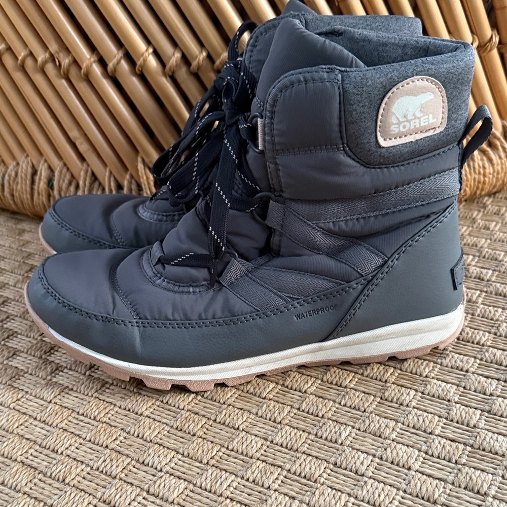 Sorel Gray Winter Boots 8